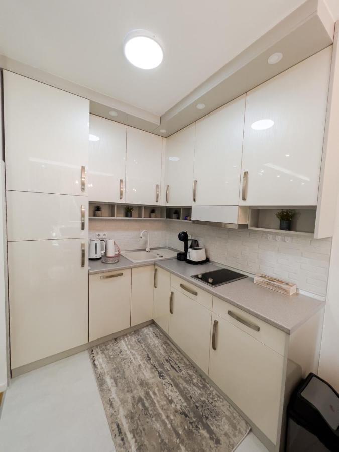 Fontana Apartmani Free Parking Tuzla Exterior foto